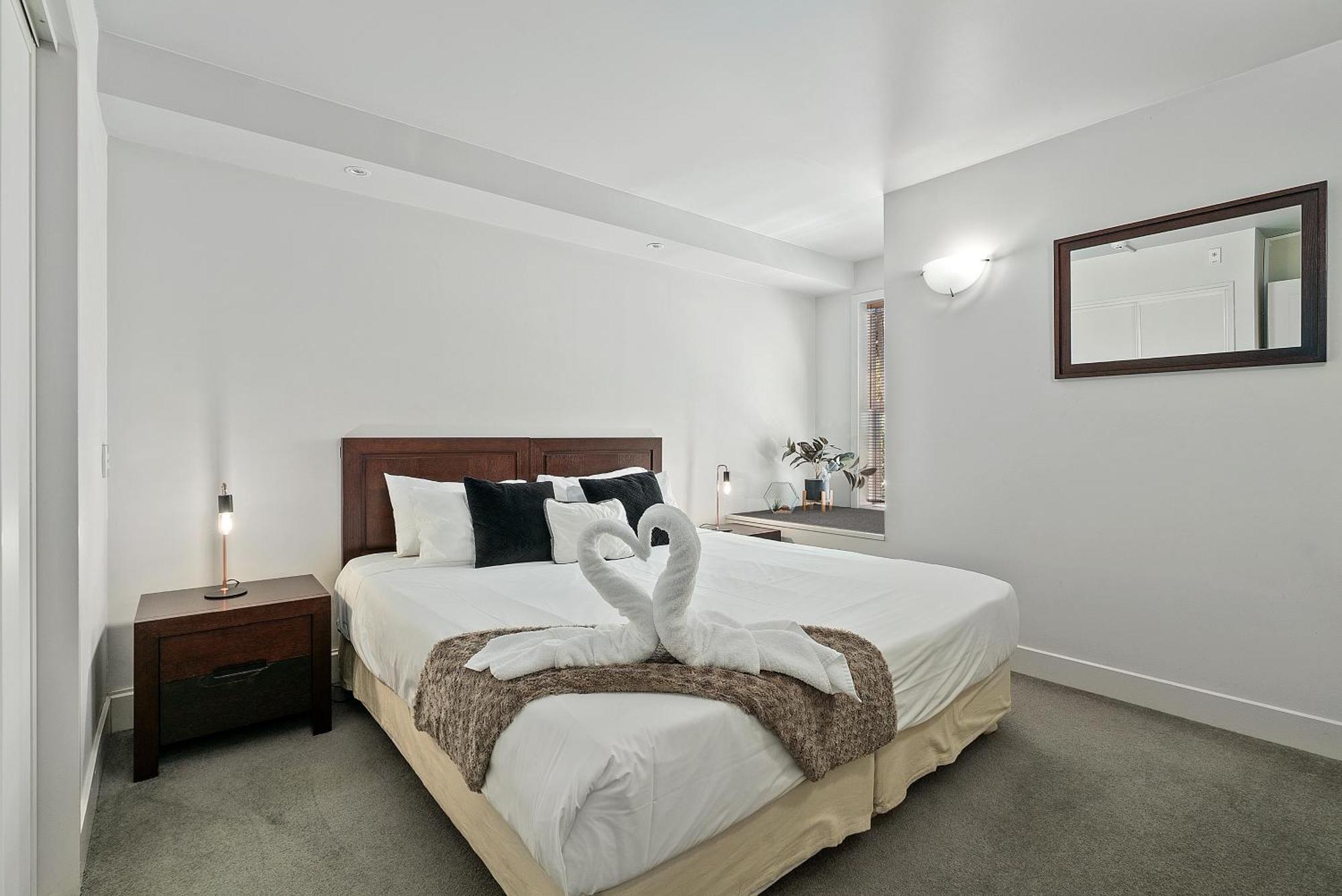 Lakeside Living - Modern 2-Bedroom Apartment Queenstown Dış mekan fotoğraf