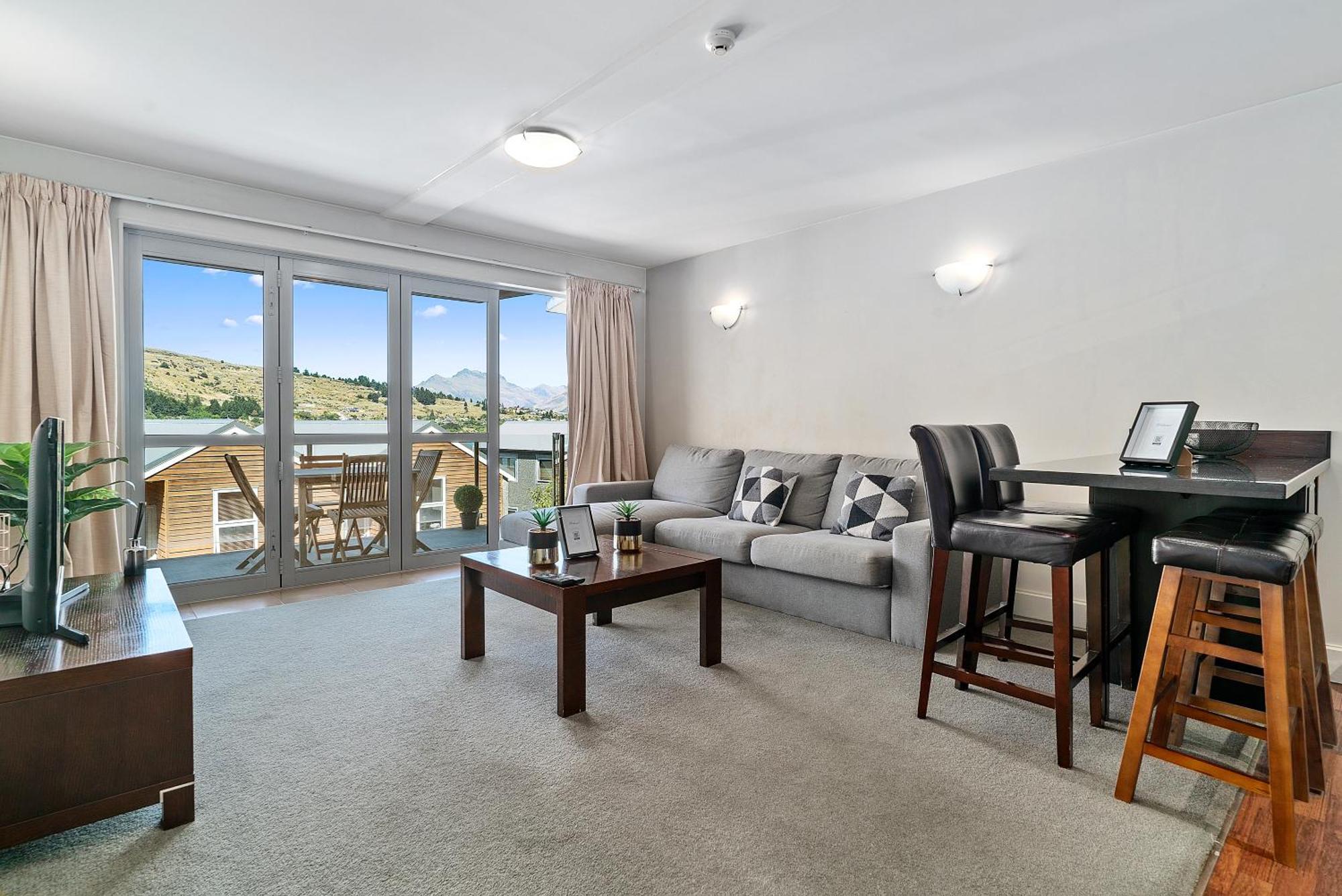 Lakeside Living - Modern 2-Bedroom Apartment Queenstown Dış mekan fotoğraf